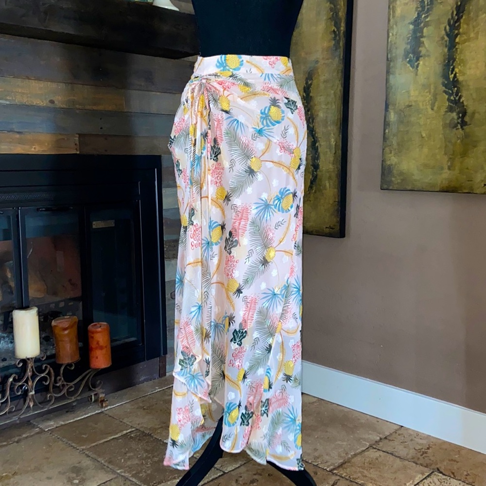 Maxi, high waisted skirt
